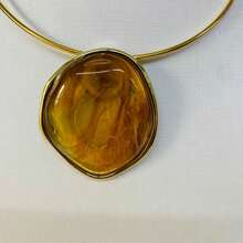 Gold-Plated Choker Set With Oval Pendant And Gold Details + Earrings - 淡焦糖 - 查看 2