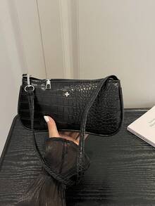 Bolso de hombro tipo baguette de unicolor con relieve de cocodrilo - Negro - Ver 10