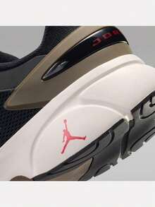 Men's JORDAN TRUNNER FLOW Low-Top Athletic Casual Shoes IO2091-006 - Black and White - View 6