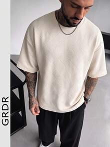 GRDR 男士时尚提花圆领修身短袖T恤 | 精致设计 | 夏季必备 | 易于搭配 | 展现您的风格 - 杏色 - 查看 4