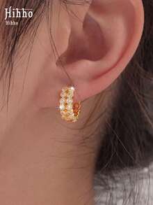 1 Pair Luxury Delicate Vintage Style Double Row Full Zirconia Rhinestone Lace Hollow Ear Cuffs, Women's Earrings With Inner Hollow Lace Craft Design, Exquisite Sparkling Versatile Ear Jewelry Suitable For Commuting, Work, Dating And Daily Wear - Earrings - View 5