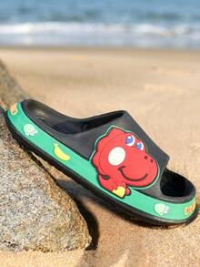 GETAC Chanclas Infantiles Antideslizantes con Dinosaurio 3D, Sandalias para Niño y Niña, Pantuflas de EVA Suaves, Ligeras, Cómodas, para Playa, Baño, Casa y Verano - Negro - Ver 5