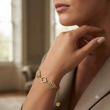 Luxury Textured Clover Charm Bracelet Hollow Out Gold Plated Chain Elegant Ladies Birthday Party Gift Accessory - Multicolor - View 2