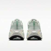 Nike Vomero Plus Women's Comfortable Cushioned Durable Breathable Running Shoes Green - Green - View 8