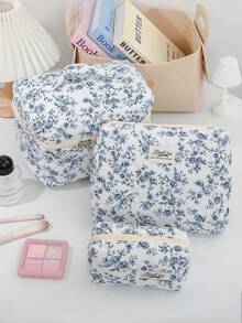 3pcs Blue Vintage Floral Quilted Makeup Bag Set, Portable Travel Toiletry Bag, Soft Zipper Makeup Organizer Bag, Small Pencil Case, Vintage Elegant Floral Print Bag, Suitable For Women's Daily Makeup, Skincare, Stationery And Travel Use - Beauty and Makeup Bag - View 2