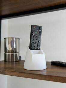2-Slot Remote Control Holder - Practical Desktop Storage Box, Suitable For TV, Air Conditioner, Lighting Remote Controls And Office Supplies, Can Hold 2 Remotes, No Power Required - Multicolor - View 3
