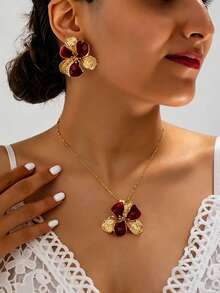 3pcs/Set Vintage Burgundy Oil-Drip Three-Petal Flower Set Earrings Necklace Embossed Texture Metal Flower Luxury Banquet Dress Accessories - Burgundy - View 1