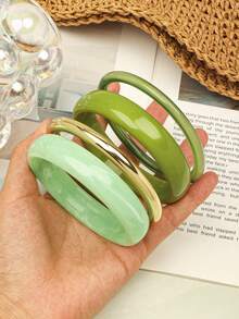 Set Gelang Bulat Hijau 4 Buah, Minimalis Vintage, Cocok untuk Pemakaian Sehari-hari Wanita, Liburan, dan Acara Pesta - Hijau - View 2