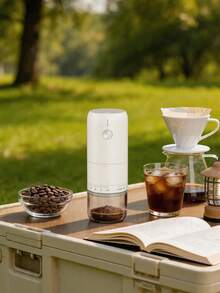 CLITON Hadiah Kopi Liburan Premium yang Elegan, Penggiling Kopi Elektrik Portabel untuk Perjalanan dengan Mata Pisau Keramik, Pengisian Cepat Type-C, Penggiling Kopi Mini yang Dapat Diatur dengan Satu Tombol, Ringkas untuk Pojok Kopi di Rumah, Berkemah, Perjalanan Darat & Penggunaan di Luar Ruangan - MultiWarna - View 11