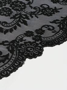 1pc Women's French Style Solid Color Lace Embroidered Triangular Shawl, Hollow Floral Pattern Scarf, Casual Versatile Bohemian Style, Suitable For All Seasons And Daily Wear - Multicolor - View 9