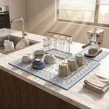 1pc Dish Drying Mat, Coffee Machine Mat, Elegant Blue And White Floral Pattern Table Mat With Absorbent Design, Suitable For Cafe And Home Use, Multi-Purpose Drainage Mat, Home Gift, Desktop Decor - XYLSD656 - View 3