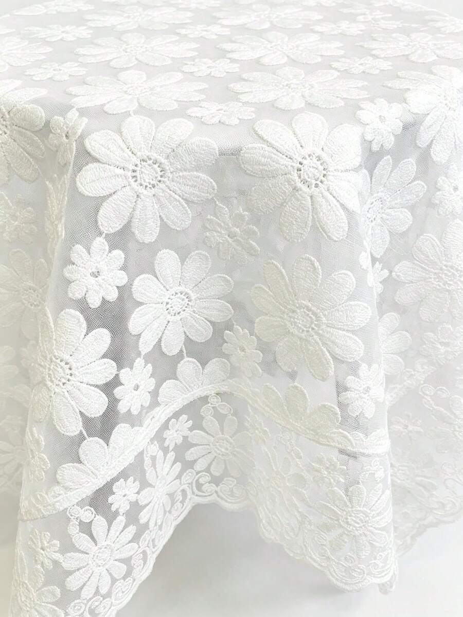 HXARTMIS 1 st vit broderad spetsduk med prästkragar, halvtransparent mesh-duk med blommotiv, ihålig vågig kant, matbordslöpare, lämplig för matbord, soffbord och heminredning - Vitt - Visa 1