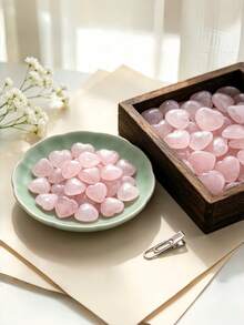 Heart-Shaped Pink Quartz Crystal Bag, Polished Mini Portable Crystal Stone, Suitable For Reiki Energy Balancing And Meditation, Perfect Valentine's Day Gift For Women - Pink - View 3