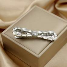 1pc Rhinestone Bow Hair Clip, New Pearl Edge Alligator Hair Clip, Simple Bangs Clip, Hair Accessory - White - View 4