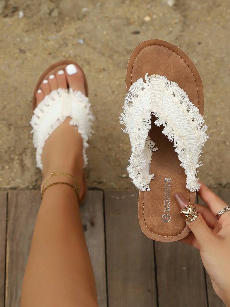 Cremefarbene gewebte Zehentrenner-Sandalen mit Quasten und Fransen, Vintage-braune flache Sohle, böhmischer Urlaubsstil, lässige Strandsandalen - Weiss - Übersicht 1