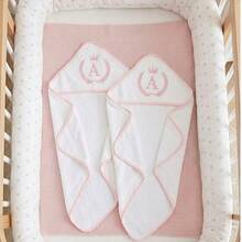 2-Piece Personalized Baby Bath Towel And Hooded Towel Set With Embroidered Name Initial, 100% Cotton, High Absorbency, Baby Pink - Rosa Claro - 查看 4