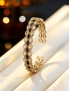 1pc Women's Fashion Multi-Layer Horse Eye Full Rhinestone Open Bangle, Vintage Hollow Adjustable Bracelet, Versatile Exquisite Jewelry For Party And Commute - Bracelet - View 9