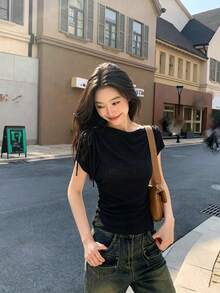 黑色小眾極簡主義抓皺紋理短袖T恤 女款夏季新款修身顯瘦設計上衣 - 黑色 - 查看 1