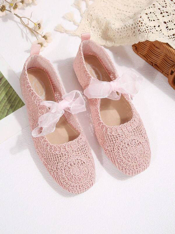 2025 Women's Flat Ballet Shoes Bow Elegant Fashion Bohemian Hollow Woven Breathable Mesh Non-Stuffy Soft Sole Shoes For Commute And Date Office Spring/Autumn