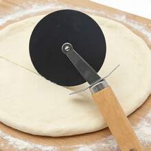 Cortador de Pizza / Rueda para Pizza de Acero / Cuchillo de Pizza con Mango de Madera / Utensilio para Repostería / Cortador de Masa - Cortador de pizza - Ver 10