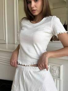 2 件套女士欧美风格提花荷叶边短袖和短裤睡衣套装，夏季休闲圆领家居服 - 白色 - 查看 2