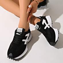 Women's New Fashion Thick Sole Height-Increasing Retro Outdoor Daily Commute Casual Travel Shopping Running Shoes, Multi-Color Plus Size - Black and White - View 3
