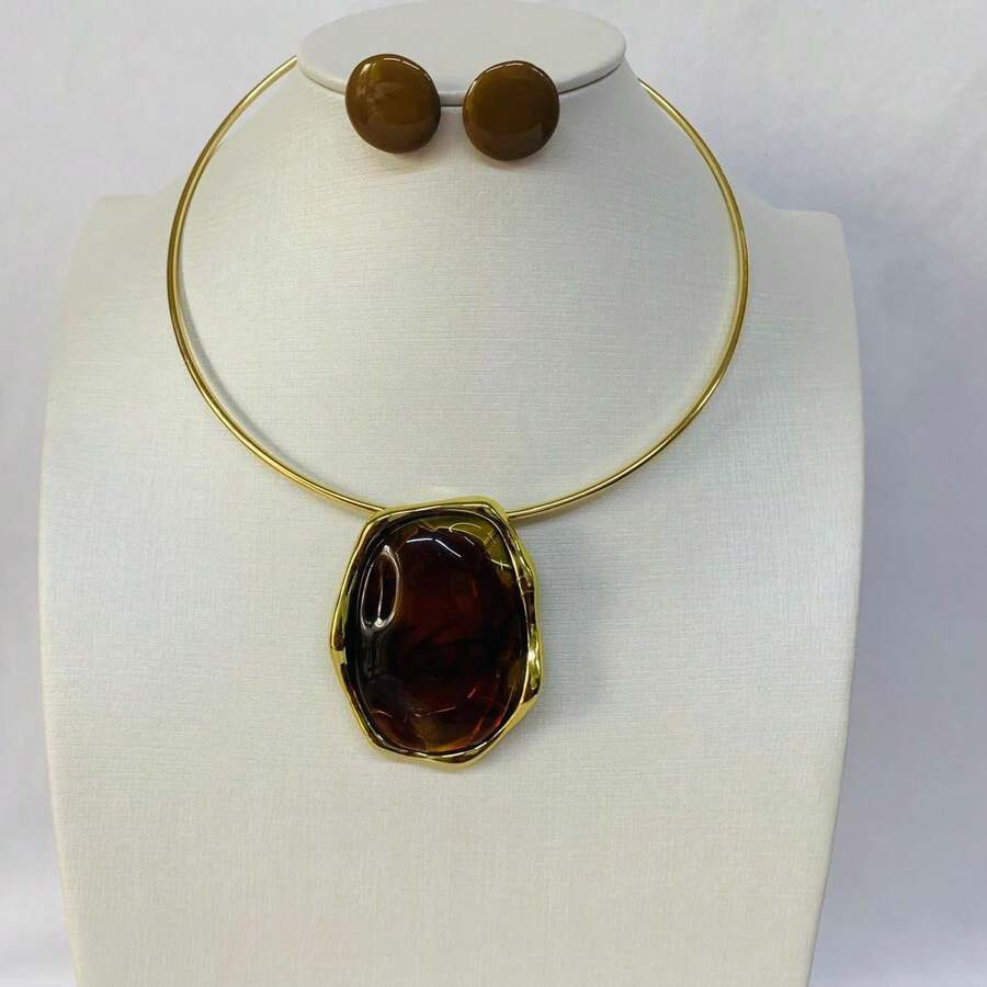 Gold-Plated Choker Set With Oval Pendant And Gold Details + Earrings - 駝色 - 查看 1