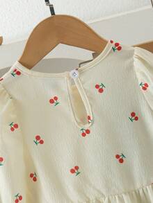 2pcs Baby Girl Spring/Autumn Set, Pastoral Style All-Over Cherry Ditsy Floral Long Sleeve Top With Embroidered Denim Jeans, Lightweight - Apricot - View 6