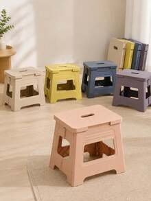 1PC Foldable Step Stool, Portable Folding Stool With Carry Handle, Lightweight Collapsible Plastic Footstool, Space-Saving Compact Seat For Adults , Bathroom, Kitchen, Bedroom, Living Room, Camping, Travel, Home Storage, Indoor & Outdoor Use,Sgabello - Multicolor - View 2