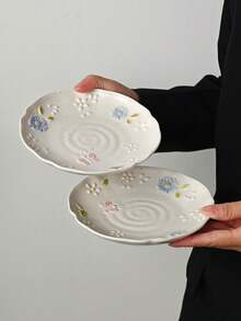 1/2/4pcs Embossed Floral Ceramic Plates, European Style Fresh Ceramic Plates, Dessert Cake Plates, Casual Snack Plates, Coffee Cup Trays, Candy Plates, Fruit Plates, Gift Tableware - Multicolor - View 4