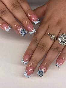 10 piezas de pegatinas de uñas cuadradas con punta de lunares azul claro hechas a mano, uñas postizas decorativas 3D azul y blanco, adecuadas para el uso diario y fiestas, regalo perfecto para mujeres y niñas, uñas postizas hechas a mano - Celeste - Ver 12