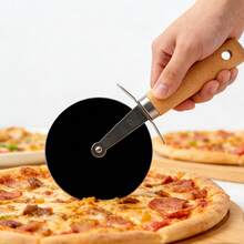 Cortador de Pizza / Rueda para Pizza de Acero / Cuchillo de Pizza con Mango de Madera / Utensilio para Repostería / Cortador de Masa - Cortador de pizza - Ver 3