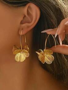 Elegant Double-Layer 3D Petal Earrings, High-Quality Jewelry For Daily Wear And Parties, Timeless Accessory Suitable For All Seasons - Flower Earrings - View 1