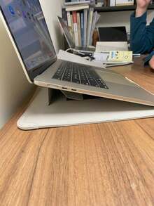3合1筆電支架/保護套/滑鼠墊，適用12-14吋筆電，適合商務出差、辦公室使用、居家使用、日常通勤包等，多功能筆電保護殼與保護套，個人電腦鍵盤滑鼠墊，筆電支架風扇，辦公桌配件 - 查看 8