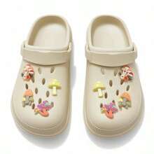 Khaki EVA Clogs With Reversible Heel Strap, Glow-In-The-Dark Mushroom Decor, Summer Casual Style, Slip-On Shoes, Unisex, Breathable, Versatile For Home, Beach, Healthcare Commute - Khaki - View 4