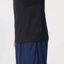 Nike Dri-FIT Men's Lightweight Soft Quick-Dry T-Shirt - Black - View 3