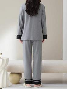 2件組女款開襟V領長袖睡衣套裝，長褲，親膚居家服，春秋款 - 淺灰色 - 查看 2