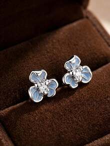 1 Pair S925 Sterling Silver Fresh Iris Flower Stud Earrings, Delicate Feminine Vibe, Versatile For Daily Commute, Exquisite Earrings, Gift For Girlfriend, Best Friend, Birthday, Holiday, Niche Design, Mori Style Cartilage Studs - Flowers - View 6