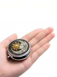 1個迷你藥盒，3格設計，星星與月亮圖案，裝飾性維生素收納盒，適合放入包包或錢包，旅行維生素收納的完美選擇 - 彩色 - 查看 3