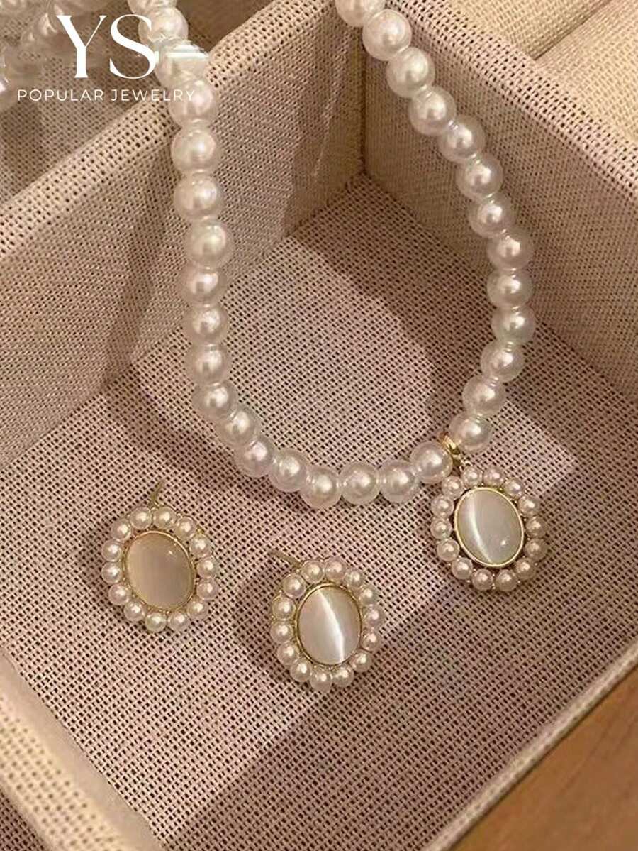 Price For A Set Of 3 Pieces Of Faux Pearl Fashionable Jewelry, Including Earrings And A Necklace. Suitable For Wedding, Brides, Daily Wear And Mother Day Gift. The Set Includes A Necklace And Ear Studs.