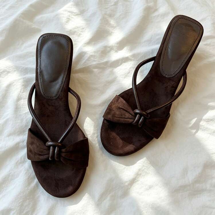 Sandal Selop Wedges Suede dengan Hiasan Pita untuk Wanita, Sandal Selop Terbuka Elegan untuk Pemakaian Sehari-hari di Musim Panas - Coklat - View 3