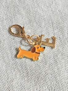 Móc khóa chữ cái A-Z hình xúc xích Dachshund dễ thương, phụ kiện chủ đề thú cưng vui nhộn, mặt treo chữ cái và móc khóa túi xách, charm treo túi, trang trí móc khóa, phụ kiện cho ốp điện thoại, ví, chìa khóa xe, phù hợp cho ví, túi, ba lô, mặt treo chìa khóa xe, nhỏ gọn tinh tế, thích hợp cho du lịch, hẹn hò, hoạt động bãi biển, mua sắm, đi làm và đi học, quà tặng tuyệt vời cho ngày tựu trường, Ngày Nhà giáo, mùa tốt nghiệp, lễ hội sự kiện, người yêu thú cưng - Nhiều màu - Xem 12
