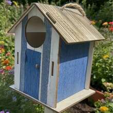 Set di casette per uccelli in legno da appendere in vari stili, nido per uccelli stile cottage rustico con gancio in corda, casetta per uccelli con motivi a righe blu e bianche/stelle cave/mattoni rossi/fiori rosa/regalo di Natale, decorazione per giardino esterno, albero e veranda, regalo di giardinaggio per gli amanti degli uccelli - D - Visualizzare 4