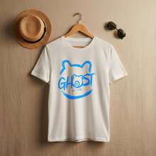 Estilo casual de ropa urbana, camiseta para hombre, estampado gráfico de oso fantasma azul sin , uso diario de verano,% algodón, camiseta de manga corta con cuello redondo. - Blanco - Ver 3