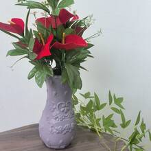 Retro-Style Plastic Rose-Embossed Hydroponic Vase; European-Style Floral Container In A Creamy Aesthetic, Suitable For Living Room Decor. - Multicolor - View 5