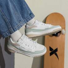 XTEP New Women's Versatile Lightweight Breathable Outdoor Casual Sneakers - White Green - View 4