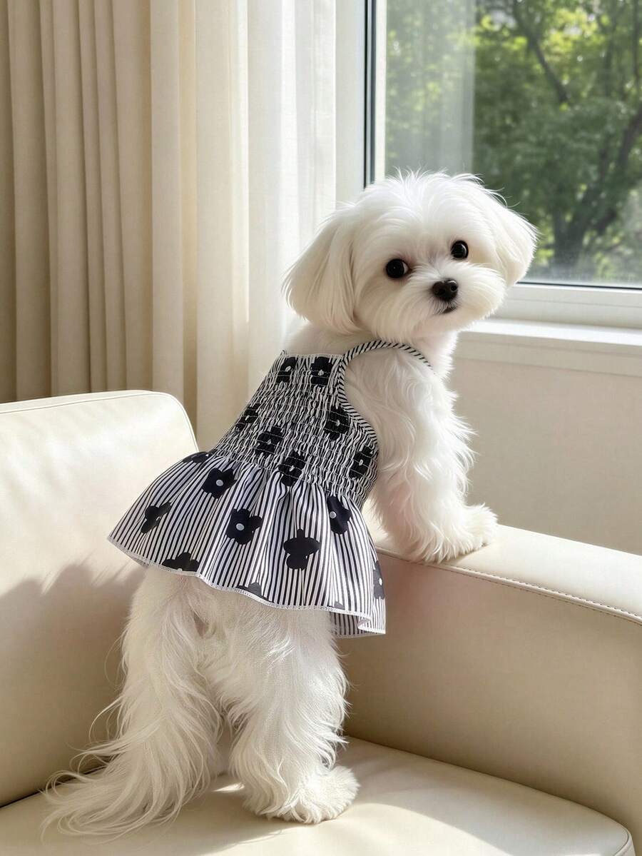 多功能寵物夏季服裝 黑白條紋花卉滿版印花百褶吊帶洋裝 適合小型犬貓戶外穿著 - 黑色 - 查看 1