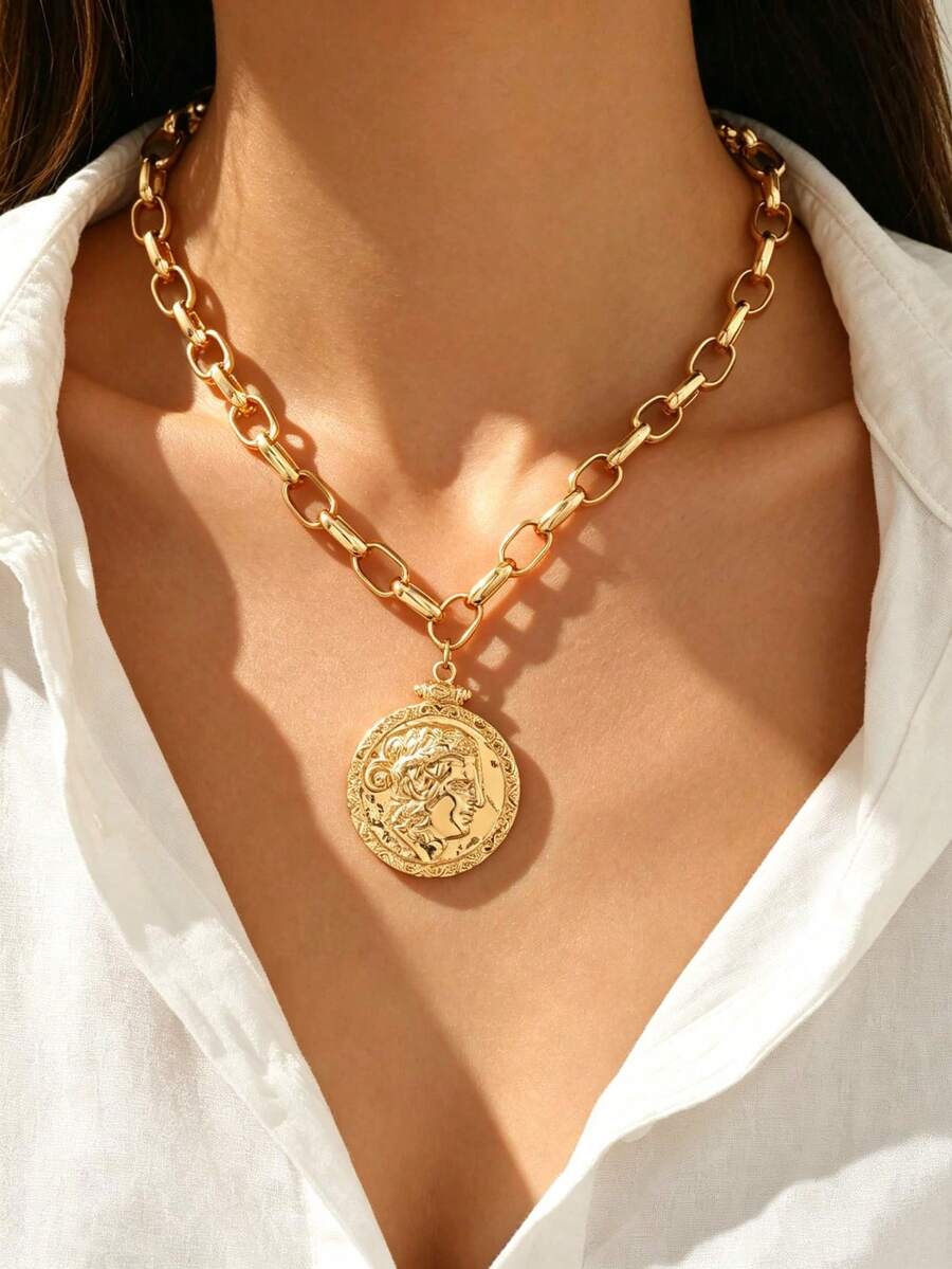 1pc Casual Chunky Jewelry Minimalist Gold Collarbone Chain Fashion Versatile Gold Chain Portrait Pendant Thick Necklace Charming Women's Jewelry Suitable For Daily Wear, Shopping, Photo, Party And Gathering - Gold - View 1