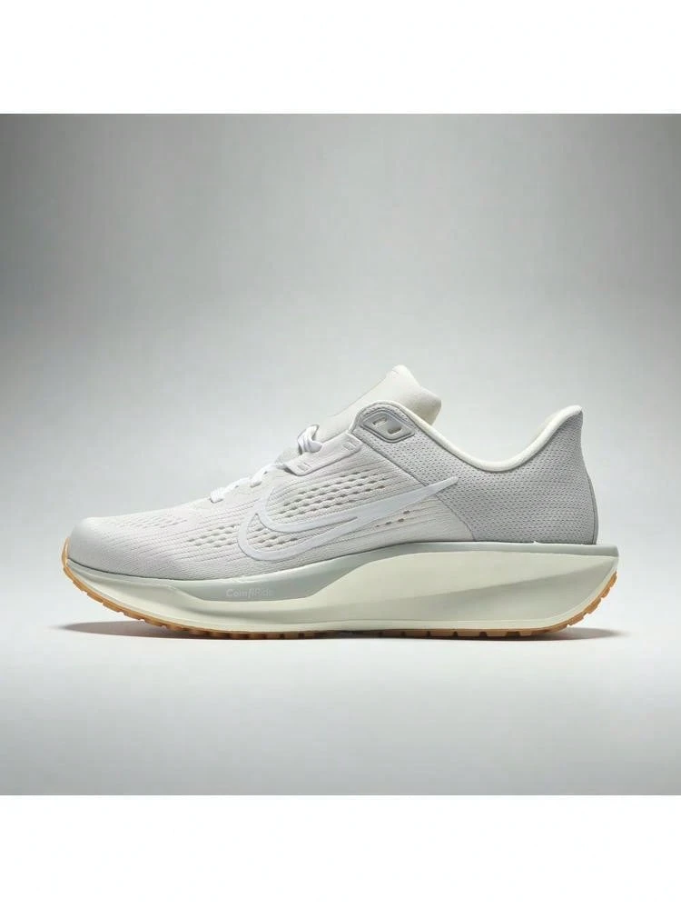 Sepatu Lari Wanita Nike Quest 6 Low-Top IB7943-072 - Krem - View 1