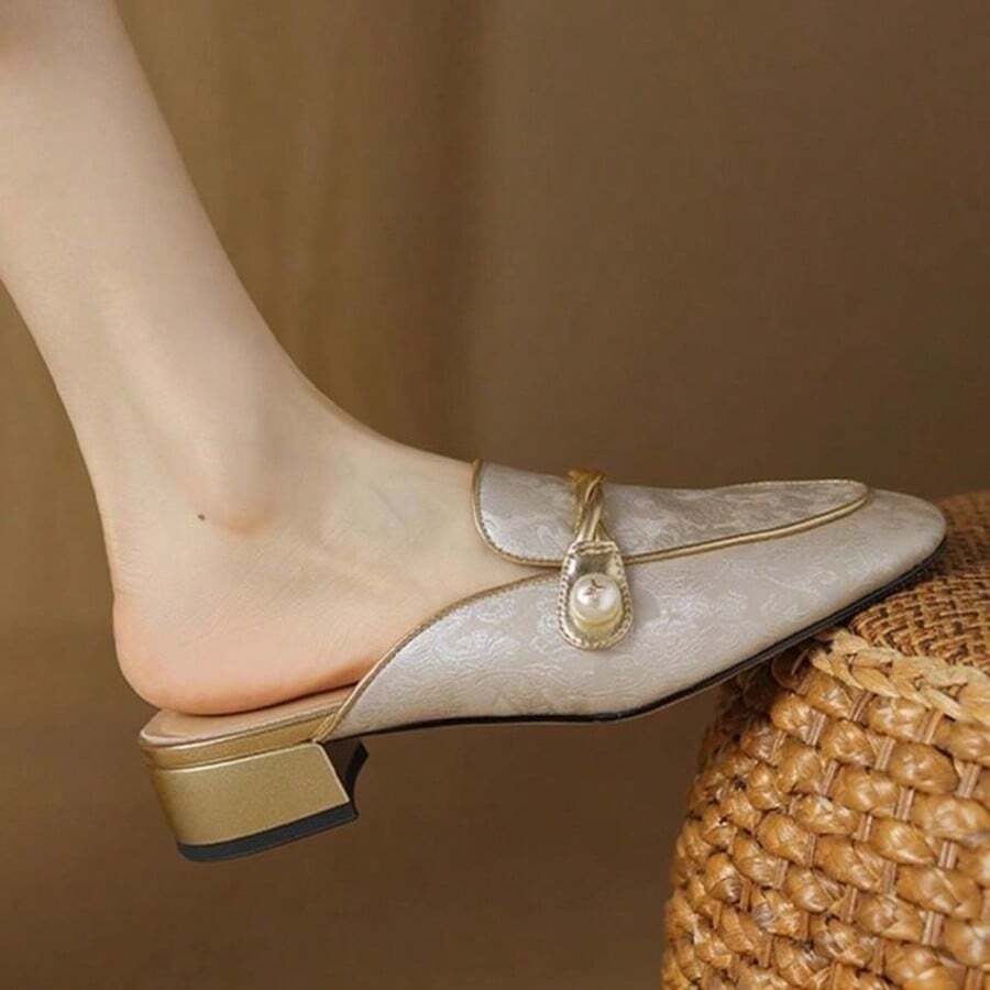 Women's Flat Slip-On Mule Shoes, Chunky Low Heel Closed Toe Half-Slippers, Fashion Round Toe Mid-Heel Casual Outdoor Wear - Apricot - View 1